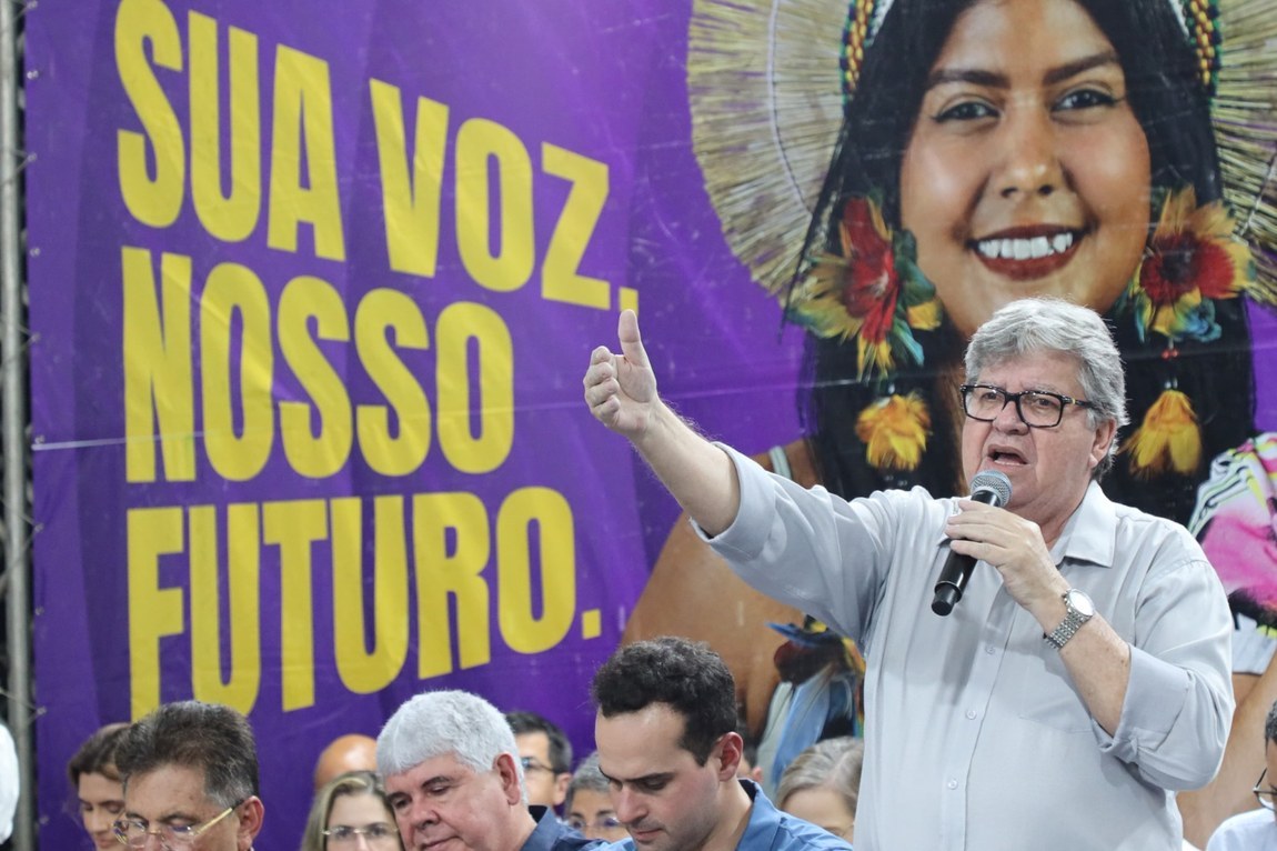 João Azevêdo preside penúltima e maior audiência do Orçamento Democrático na região de  Itabaiana