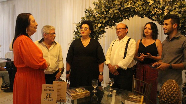 lançamento-de-livro---tabaiana-(27).jpg