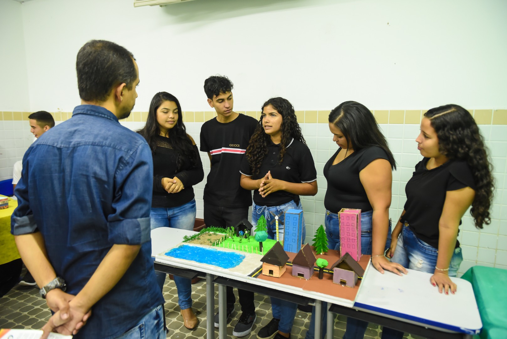 27-09-2019 escola IEP (Educacao financeira)  Daniel Medeiros (30).jpg