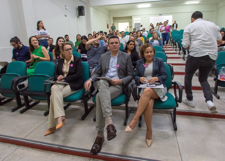 INSTITUTO SONHO GRANDE PROMOVE PESQUISA PARA ESCOLAS DE ENSINO