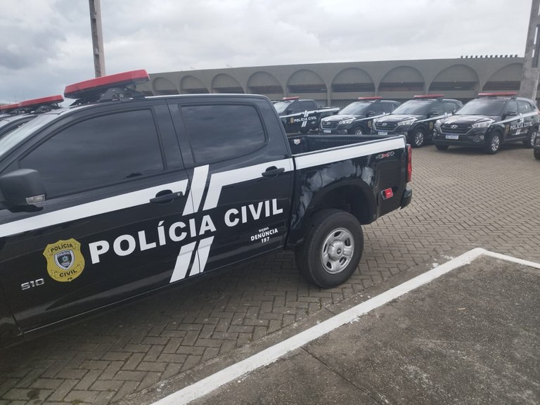 governador entrega viaturas à Policia Penal e demais forças de segurança2.jpg