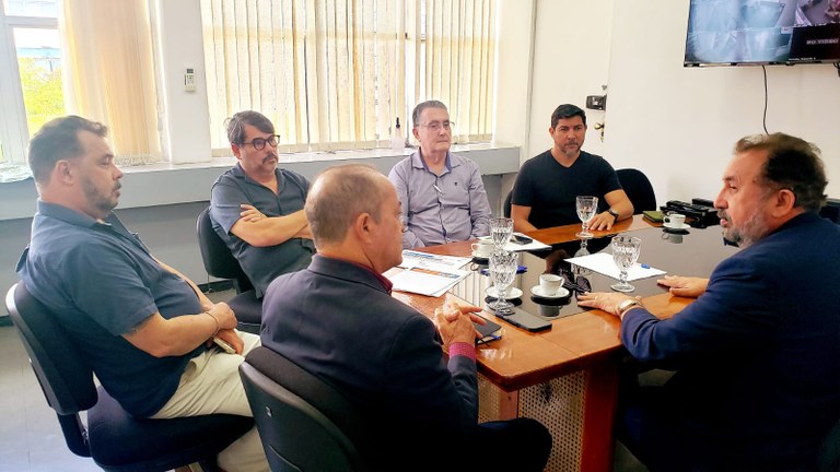 Lideranças empresariais se reúnem com o gestor da Seap para tratar sobre parceria e incentivo à atividade no sistema prisional_2.jpg