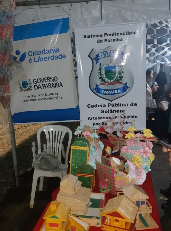 reeducandos_de_solanea_expoem_peças_artesanais_na_rota_do_caminhos_do_frio.jpg