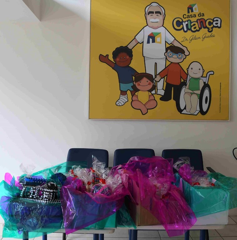 Entrega Origamis feitos por menores infratores para Casa da Criança com Câ (92).JPG