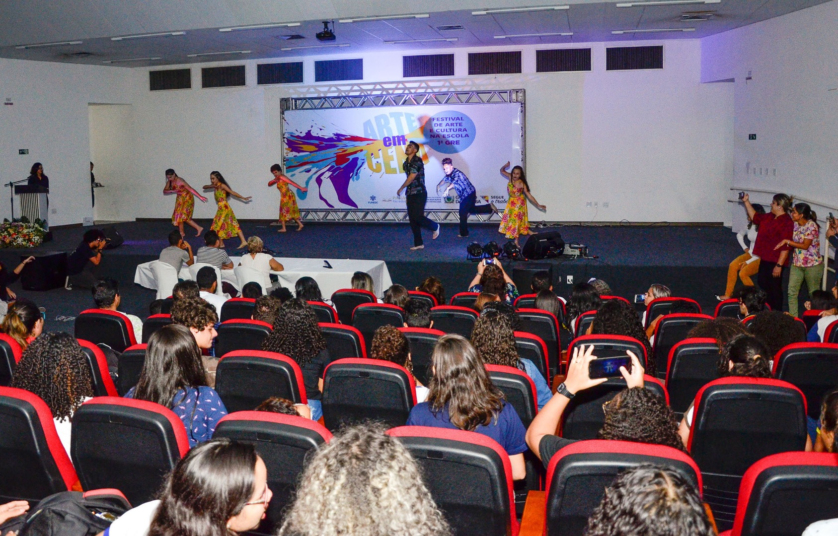 seect alunos festival arte em cena foto delmer rodrigues (6).jpg