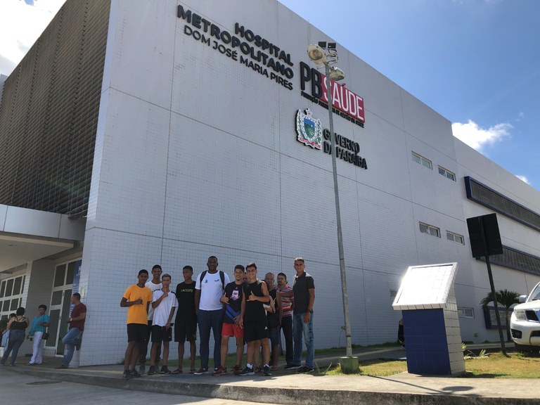 Atletas que vão representar a Paraíba na Taça das Favelas fazem  avaliação cardíaca no Hospital Metropolitano antes do torneio, em São Paulo 1.JPG