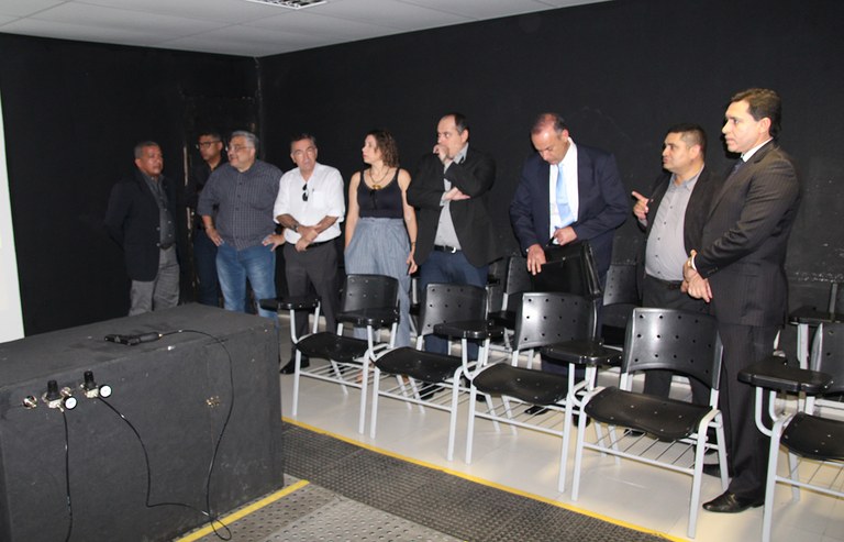 autoridades da colombia conhecem sistema de radio comunicacao da paraiba (3).JPG