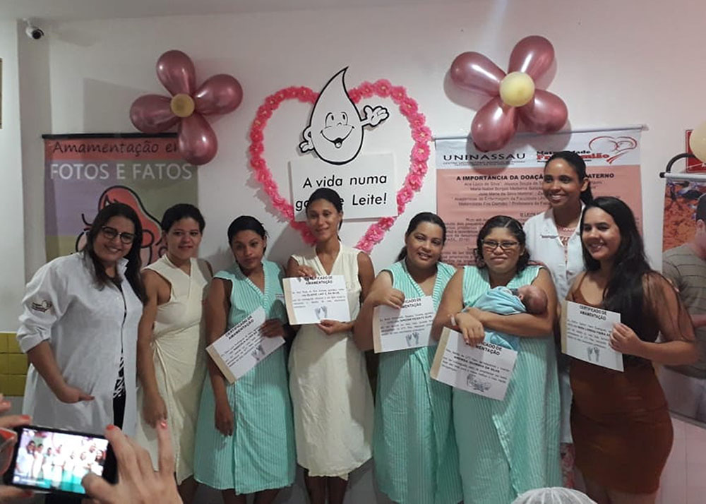 23_05_19 Banco de Leite Anita Cabral entrega certificação às mães (4).jpg