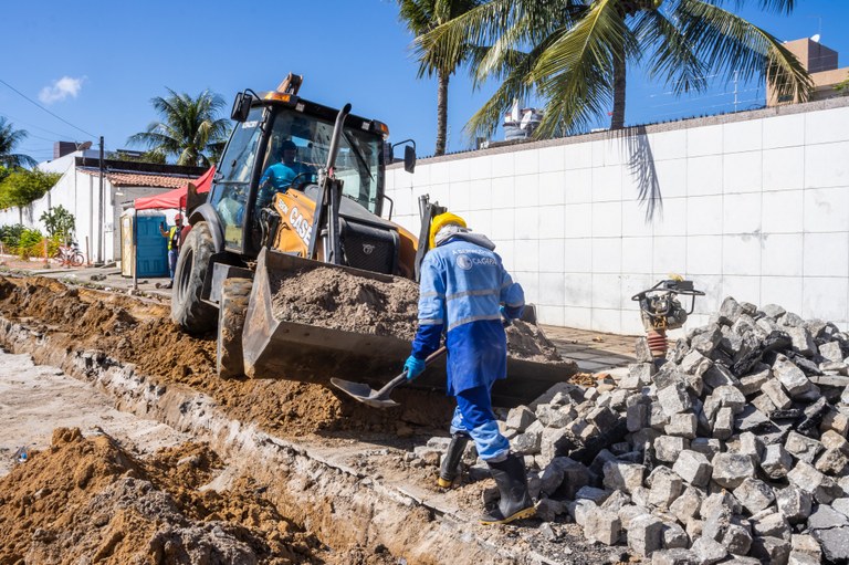 Assentamento de rede (2) - Cagepa - Altiplano - RAFAEL LAMOUR.jpg