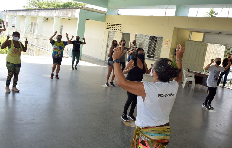 25-08-21 Aula de Dança no CSU de Mandacaru Foto-Alberto Machado (40).JPG