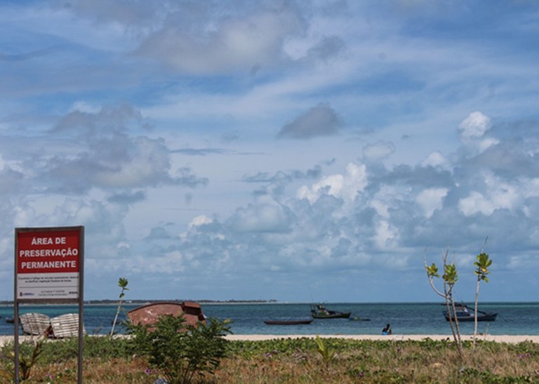 16_07_19 Coordenadoria de Educação Ambiental da Sudema promove ação na Praia do Caribessa na Capital (1).jpg