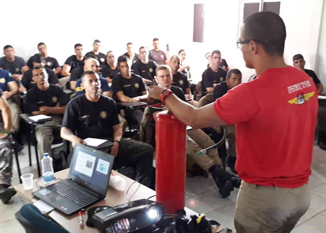 15_07_19 Corpo de Bombeiros participa de Curso de Segurança de Autoridades (1).jpg