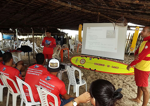 corpo-de-bombeiros-realiza-treinamento-de-salvamento-aquatico-5.jpg