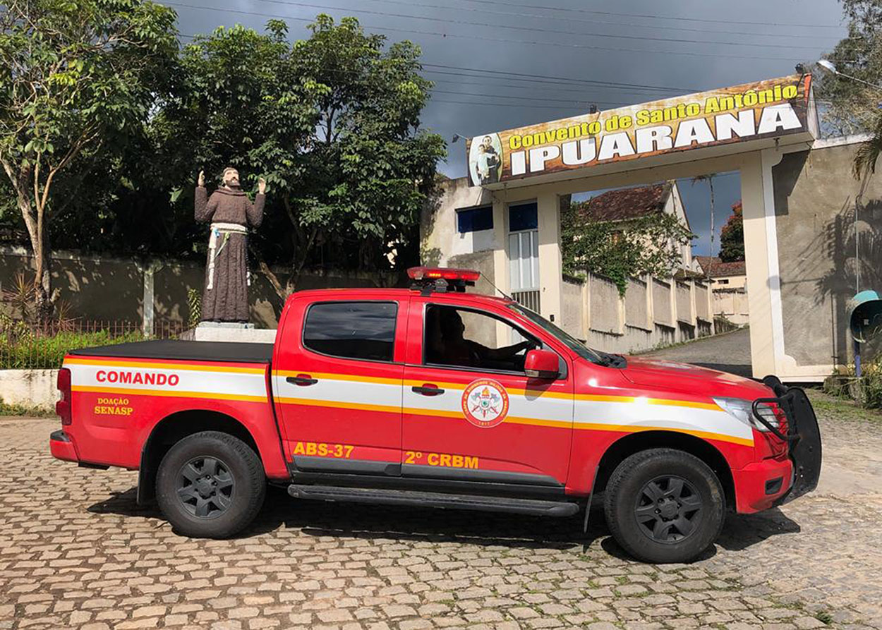 13_09_19 Bombeiros Militares realizam doação de alimentos em Campina Grande (1).jpeg