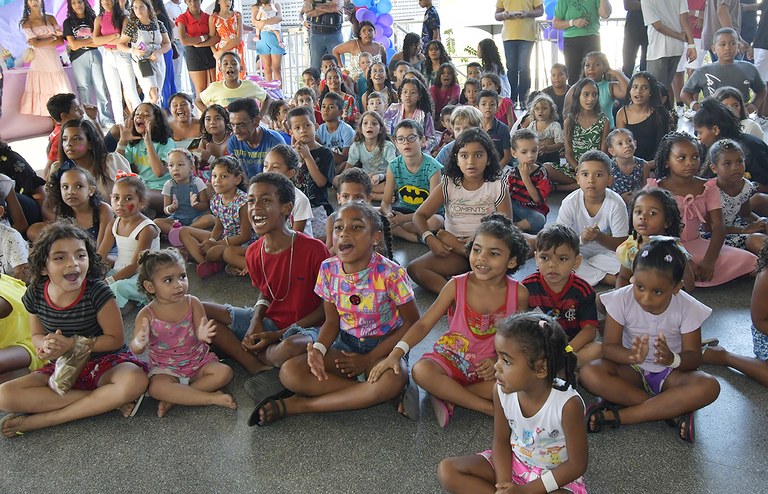 14-10-23 Dia Das Crianças np CSU de Mandacaru Foto-Alberto Machado (85).JPG