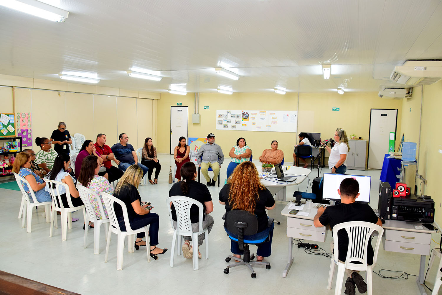 21-08-24 Reunião de Familia Acolhedora Foto-Alberto Macdhado (90).JPG