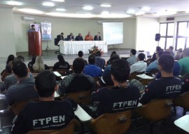 cursos-de-capacitacao-marcam-semana-do-agente-penitenciario-2b-270x191.jpg