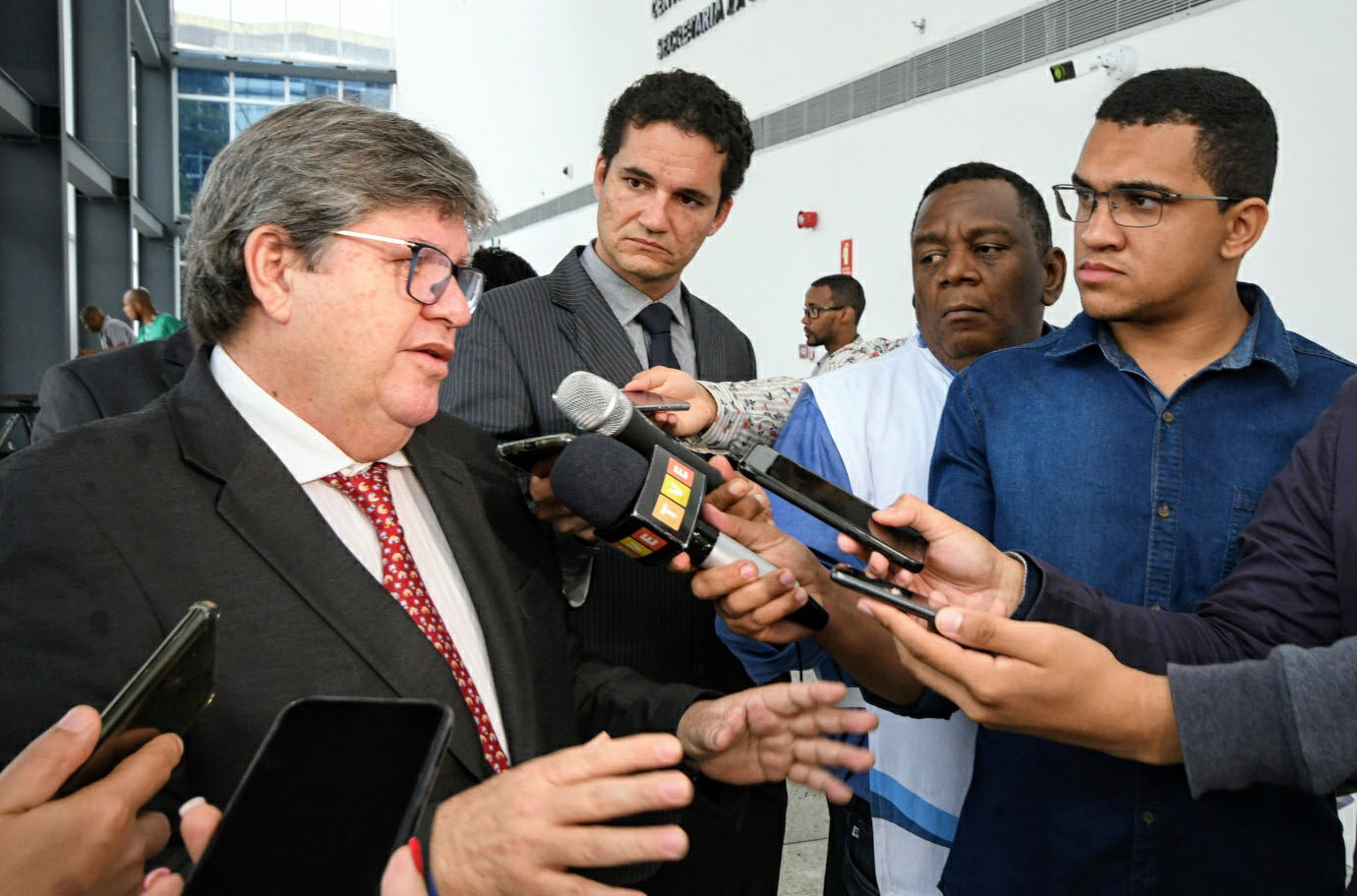 29.07.19 coletiva_govjoao_azevedo_salvador_fotos jose marques (5).JPG