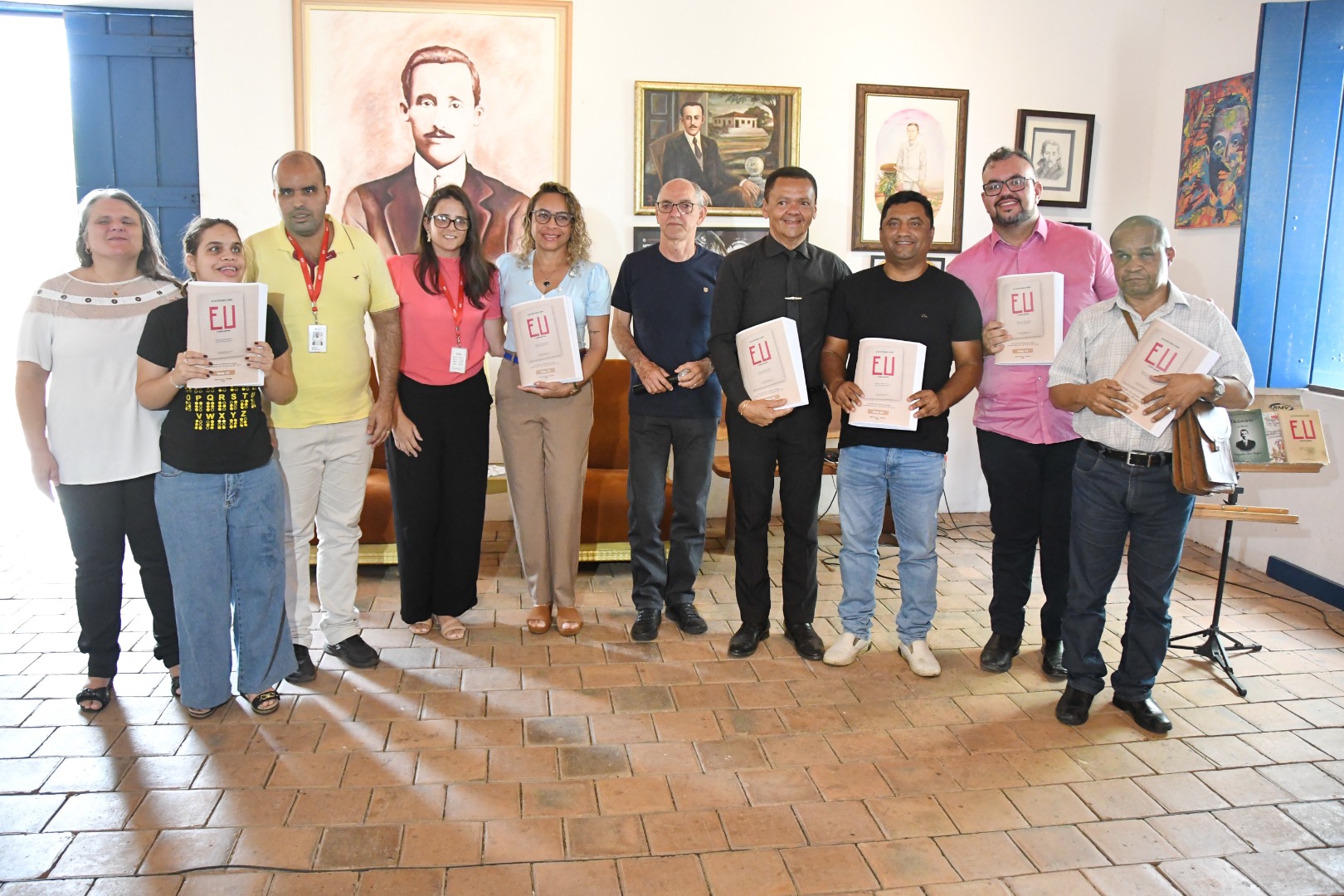 2024.11.12_entrega livro EU em Braille © roberto guedes (365).JPG