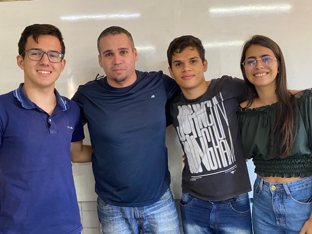 equipe e professor.jpeg