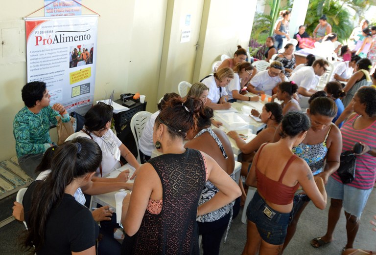 09-04-19 Monitoramento do Cartão Alimentação Foto-Alberto Machado   (21).JPG