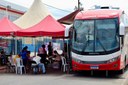 O ônibus do Hemocentro esteve na Feira para coleta de sangue.jpg