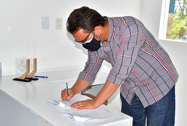 13-07-21 Assinatura do Termo de cooperação entre SEDH e as prefeituras de Arara,caserengue, Banananeiras e Solânea com  o instituto casa Azul Foto-Alberto Machado    (47).JPG