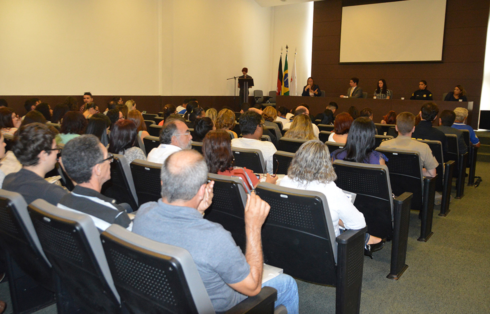 sedh enfrentamento ao trafico de pessoas foto luciana bessa (2).JPG