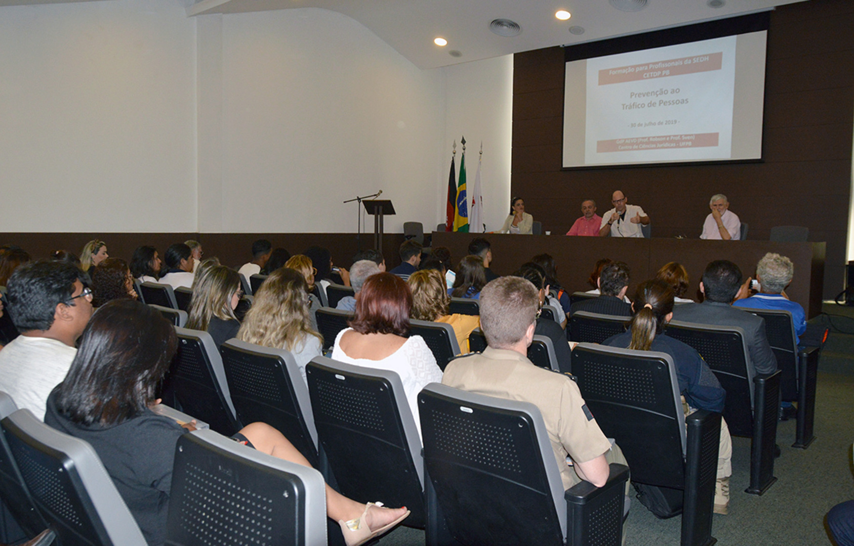 sedh enfrentamento ao trafico de pessoas foto luciana bessa (6).JPG