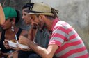 23-04-20 Entrega de alimentos a pessoas em situação de rua  foto- Alberto Machado  (4).JPG