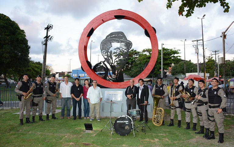 monumento_ jakson do pandeiro_foto walter rafae  (5).JPG