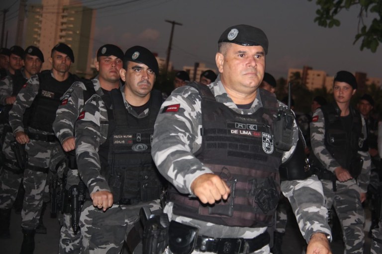 Policiamento reforçado garantiu segurança durante clássico do