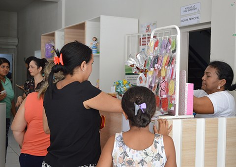 SEDH-Feira-de-Mulheres-Impreendedoras-da-Economia-Solidaria-Foto-Alberto-Machado-15.jpg