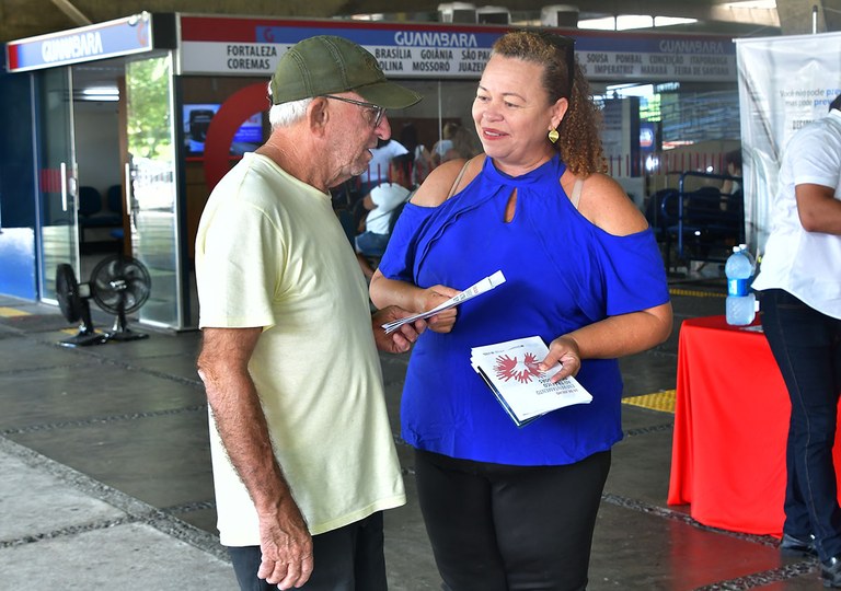 28-07-23 Panfletagem na Rodoviaria (tráfico de Pessoas) foto-Alberto Machado  (4).JPG