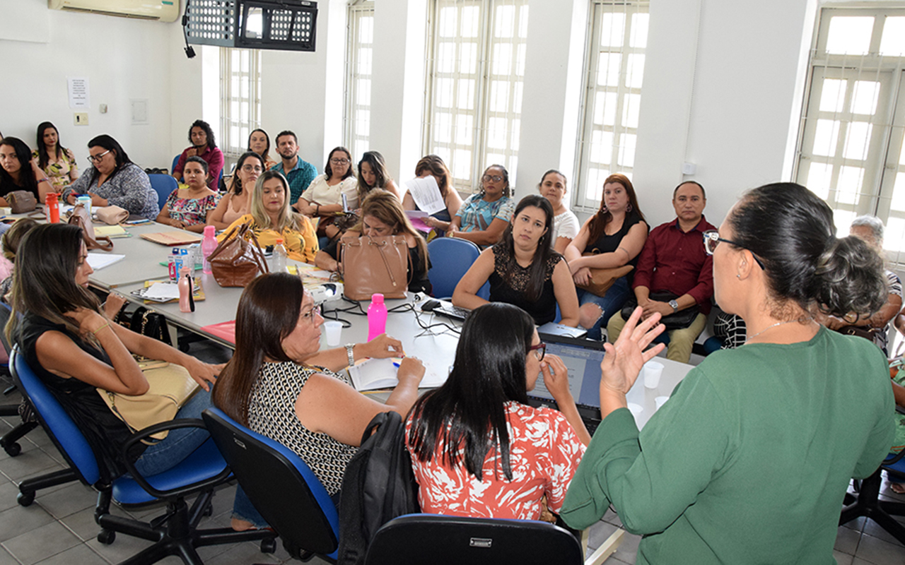 Reuniao CREAS Regionais Foto - Alberto Machado (4).JPG