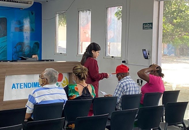 Pacientes também receberam material informativo sobre o Janeiro Branco.jpg