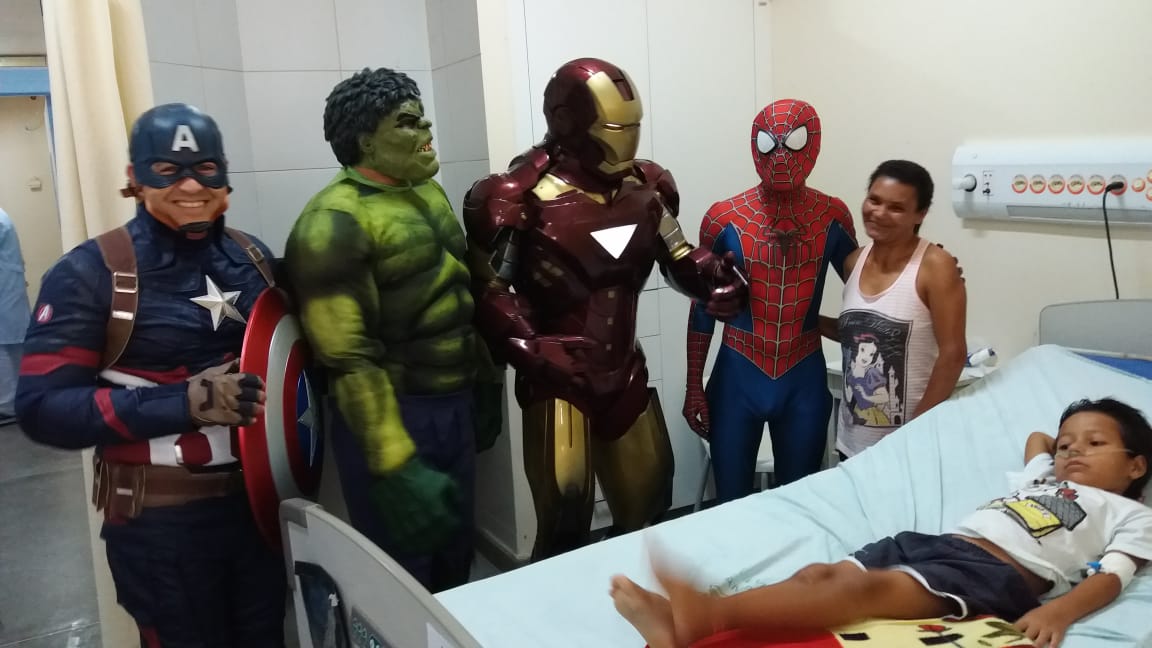 visita super herois1.jpg