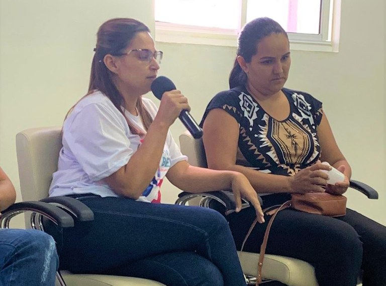 A enfermeira chefe do Hospital do Bem, Aretuza Delfino também participou da Roda de Conversa.jpg