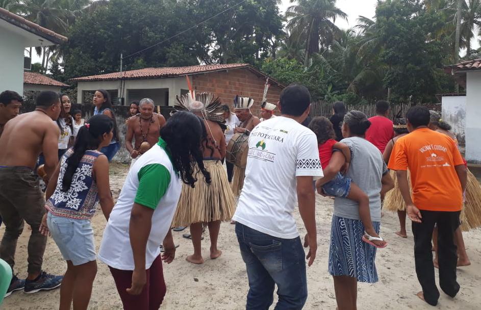 Momento de vivência da cultura local - Dança do Toré.jpeg