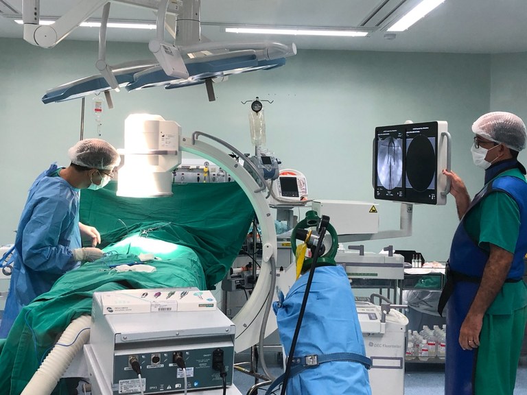 Hospital Metropolitano realiza cirurgia inédita em criança com paralisia cerebral .JPG