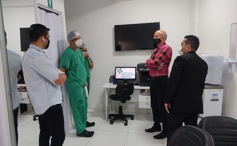 Secretário também visitou a sede da Ginecam, onde estão sendo realizadas as cirurgias do Complexo.jpg