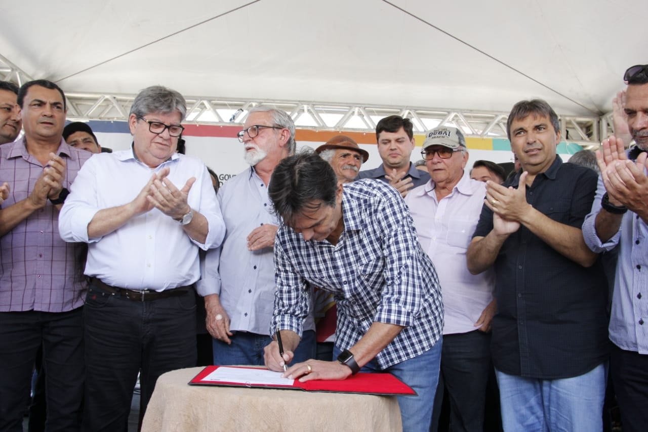 13.09.19 joaoazevedo_assinatura_ordem_servico_estrada_juarezeirinho__fotos francisco franca (18).jpg