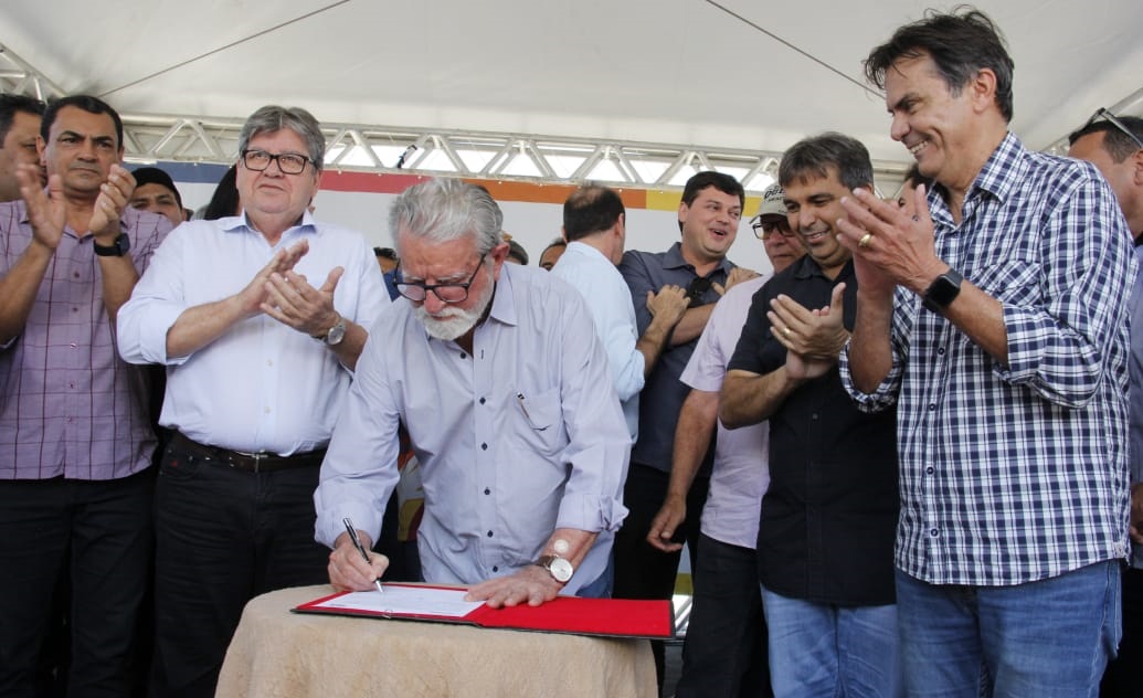 13.09.19 joaoazevedo_assinatura_ordem_servico_estrada_juarezeirinho__fotos francisco franca (19).jpg