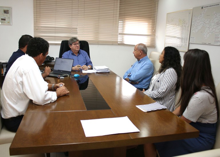 23_01_19 Reunião com os patrocinadores da escola cidadã integral (6).JPG