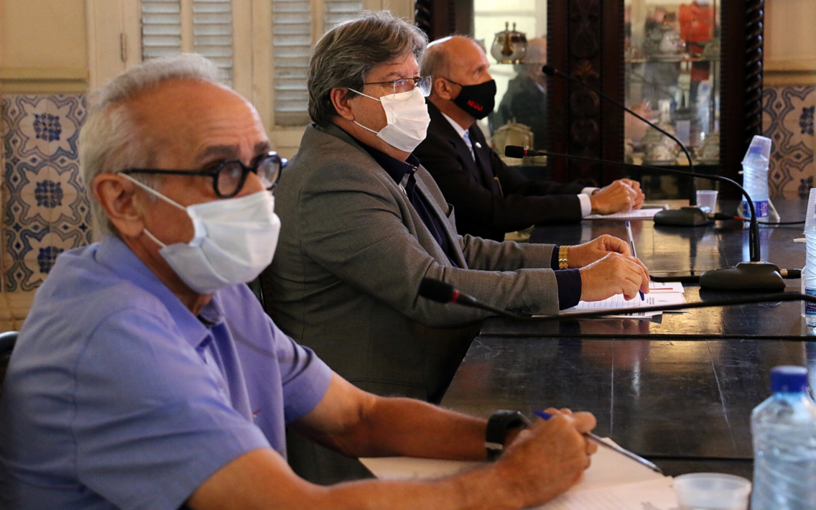 Governador recebe Cicero Lucena Covid Foto Francisco França Secom PB_0002.JPG