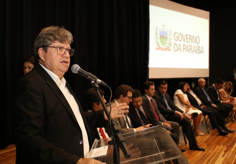 governador joao azevedo dar posse aos secretarios_foto francisco franca (48).JPG