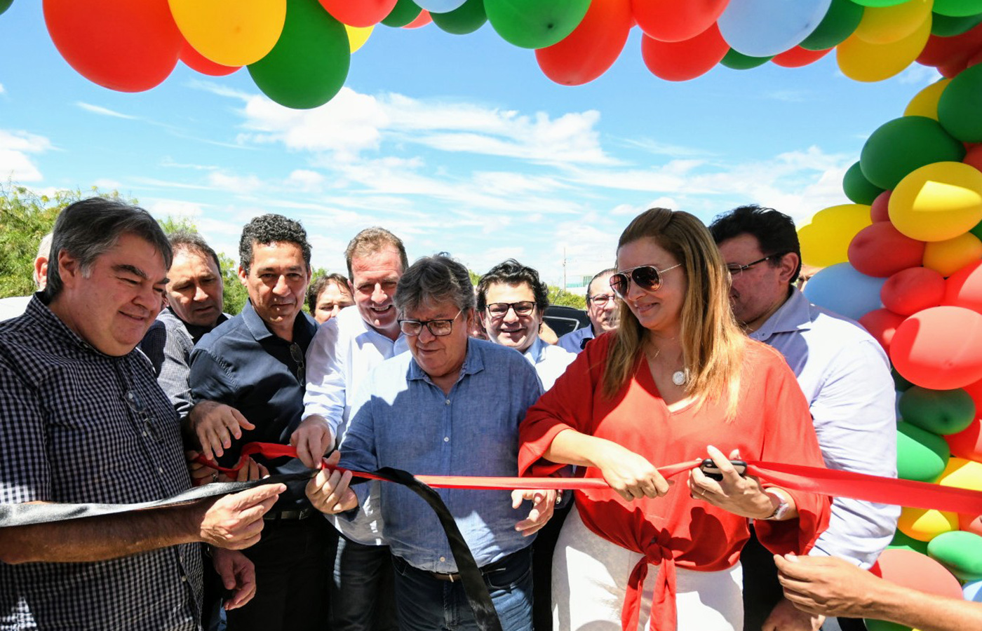 joao azevedo entrega de escola tecnica cidadaa em sousa_foto jose marques (5).JPG