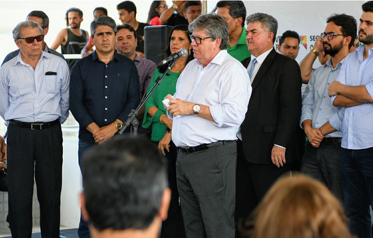 joao inaugura reforma do estadual de  jaguaribe_foto jose marques (11).JPG
