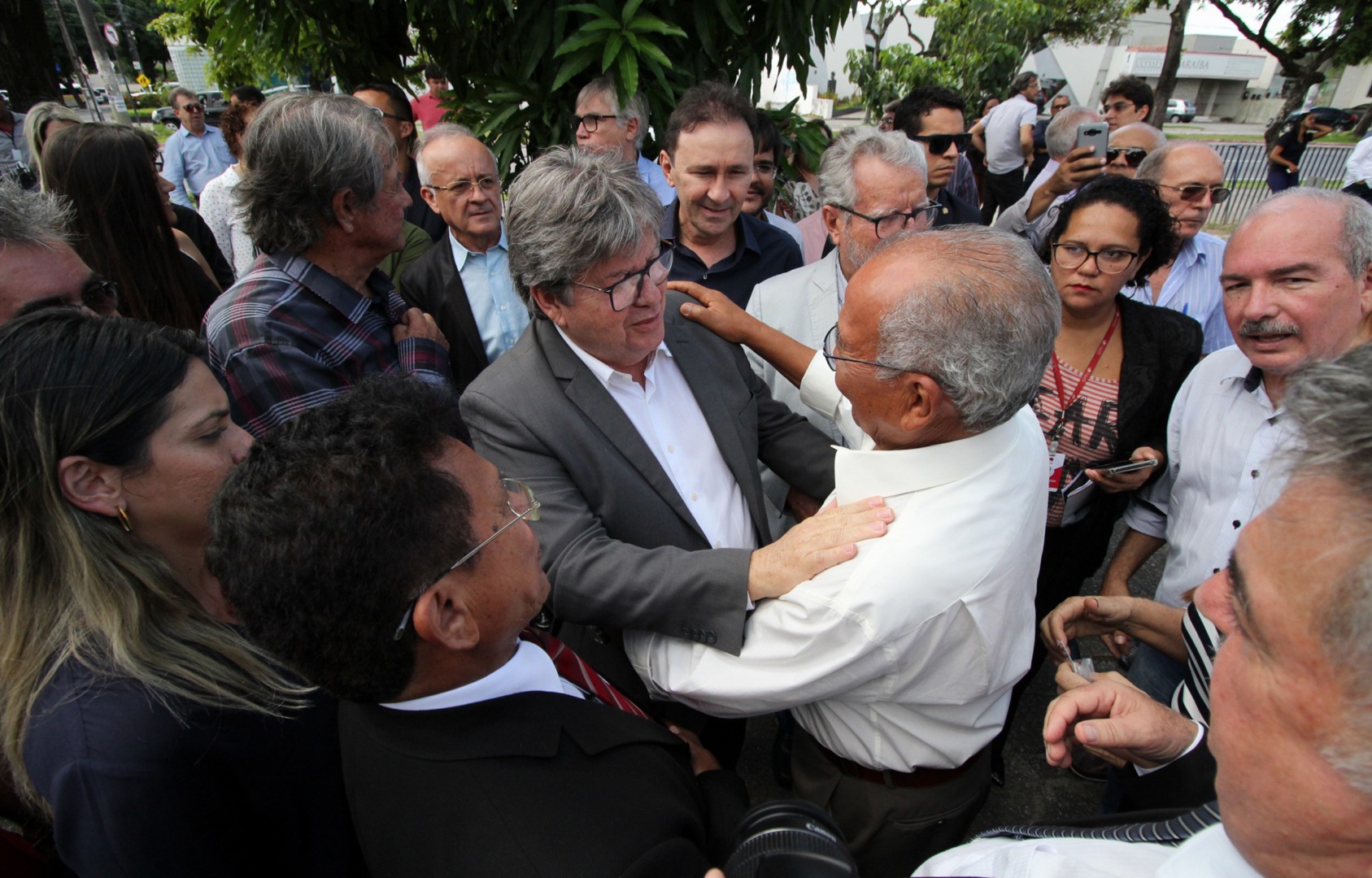 joao entrega de veiculos do DER foto francisco franca (12).JPG