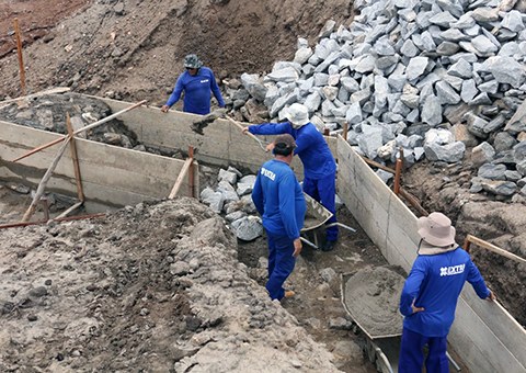 sec-joao-azevedo-visita-obras-da-barragem-de-desterro-foto-francisco-franca-5portal.jpeg